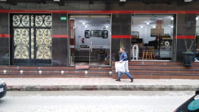 صورة فتح بعض النشاطات التجارية قرار شجاع.. ينقذ العمال و يُجنب إفلاس الشركات