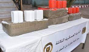 صورة وزارة الدفاع الوطني: إحباط إغراق الجزائر بكمية ضخمة من “الكيف” عبر الحدود مع المغرب