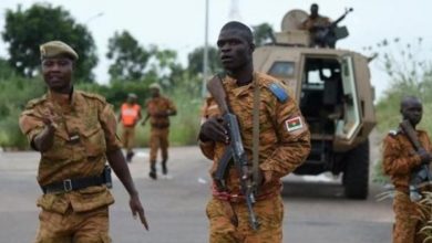 صورة مقتل 11 جنديا والقضاء على 15 إرهابيا ببوركينا فاسو