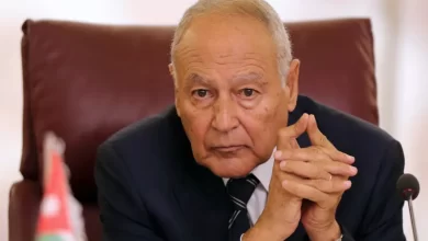 صورة أبو الغيط في زيارة إلى الجزائر للقاء رئيس الجمهورية ووزير الخارجية