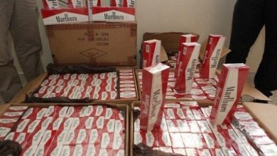 صورة العاصمة.. حجز 15403 علبة سجائر محل تهريب و18400 كيس تبغ مقلدة