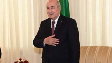 صورة رئيس الجمهورية يشرف على نهائي الكأس الجزائرية العسكرية