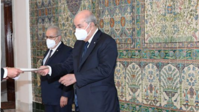 صورة الرئيس تبون يتسلم أوراق اعتماد 3 سفراء جدد