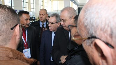 صورة الوزير زغدار يشرف على معرض التدفئة بقصر المعارض