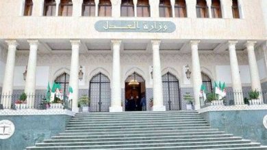 صورة إجتماع الحكومة: دراسة مشروع تمهيدي لقانون يتضمن تدابير خاصة للحصول على النفقة