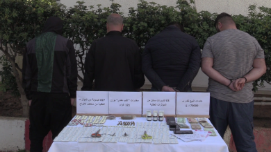صورة أمن العاصمة يطيح بشبكة إجرامية تتاجر بالمخدرات في القبة 