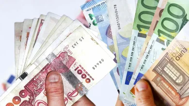 صورة سعر صرف 100 أورو مقابل الدينار في البنك وفي “السكوار”